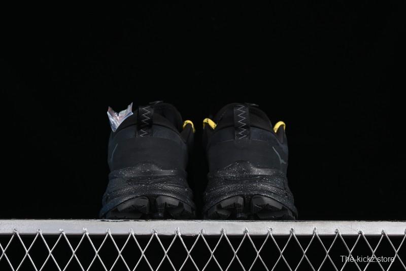 HOKA ONE ONE Tor Summit Low-Top Running Shoes with Geometric Cushioning for Stability and Traction - 1147952 BBLC