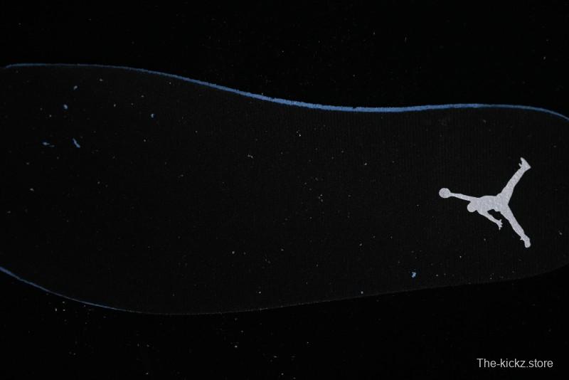 Nike Air Jordan 12 Retro Basketball Shoes in Wolf Grey - CT8013-010