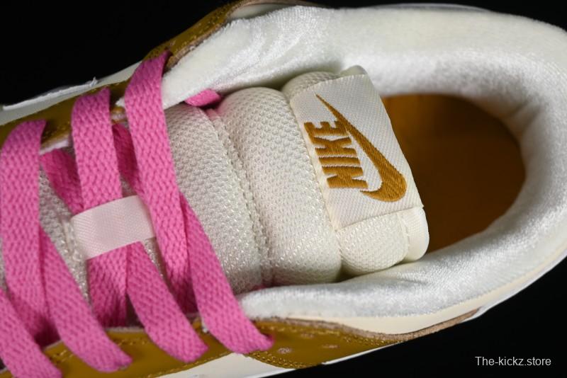 Nike Dunk Low "Just Do It" SB Low-Top Casual Skate Shoes in Coconut Milk and Pink - FD8683-700