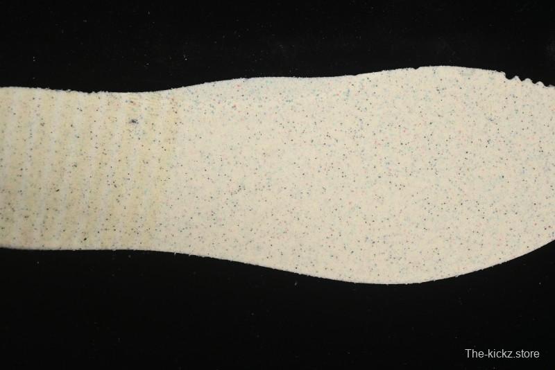 Nike Classic Cortez Leather Retro Running Shoes with Cushioned Sole - HF0263-400