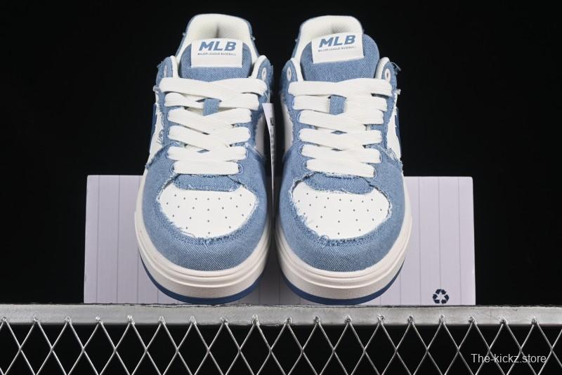 New York Yankees MLB Chunky Liner Lightweight Platform Sneakers with Hook and Loop Closure - 3ASXV015N50BLS