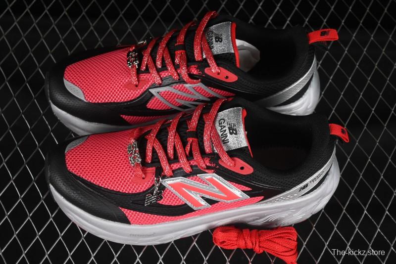 Ganni x New Balance Fresh Foam Trainer UTRNGA Silver Metallic Retro Running Shoes - UTRNGN