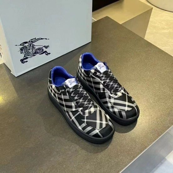 2024 Unisex Burberry Black White Nylon Sneakers