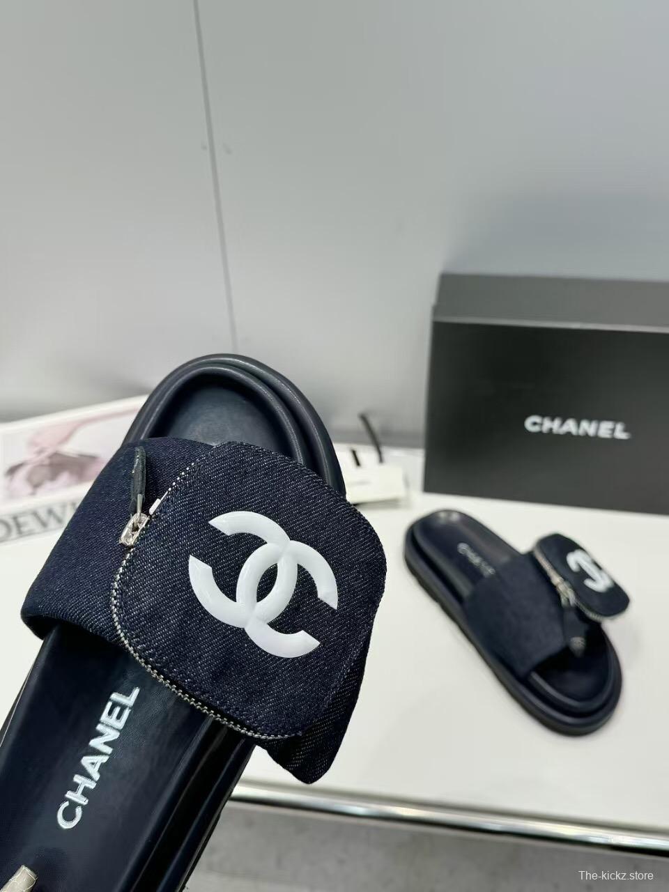 2025 Slippers Chanel Black Fabric Slippers