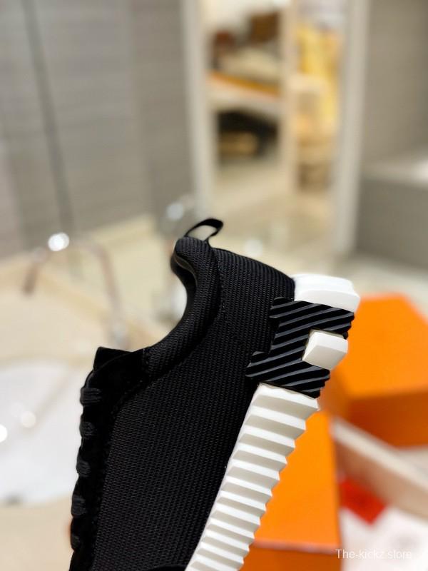 2024 Unisex Hermès Black Imported Silk Calfskin Raincloth Casual Sneakers MJ00320