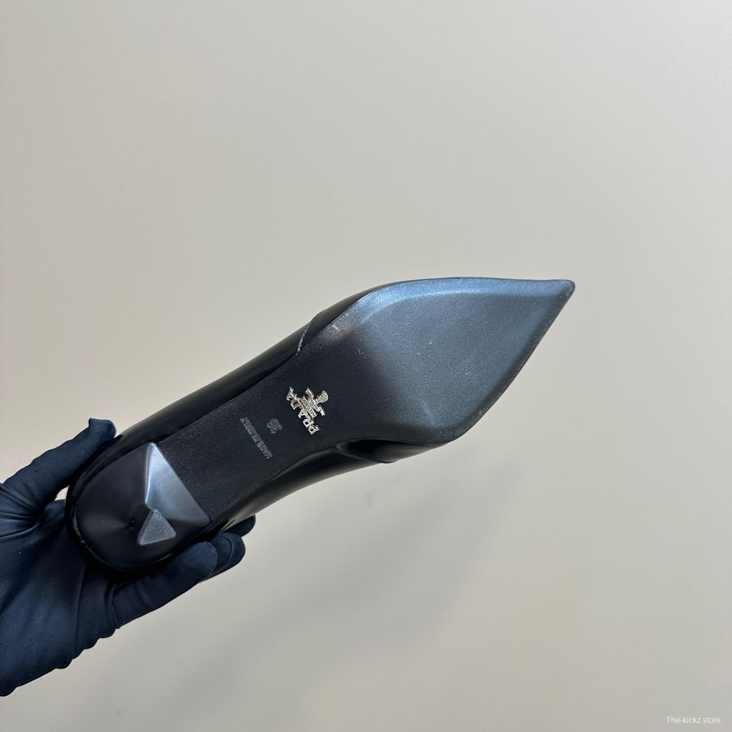 2025 Women Prada Black Leather Heels KFY00310