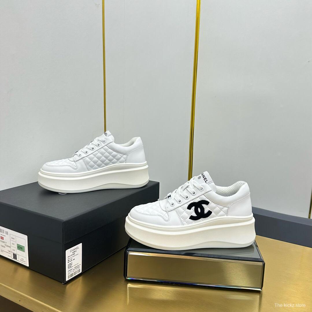 2025 Women Chanel White Leather Sneakers Thick Sole