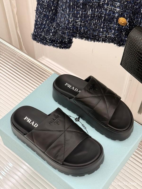 2025 Slippers Prada Black Leather Slippers