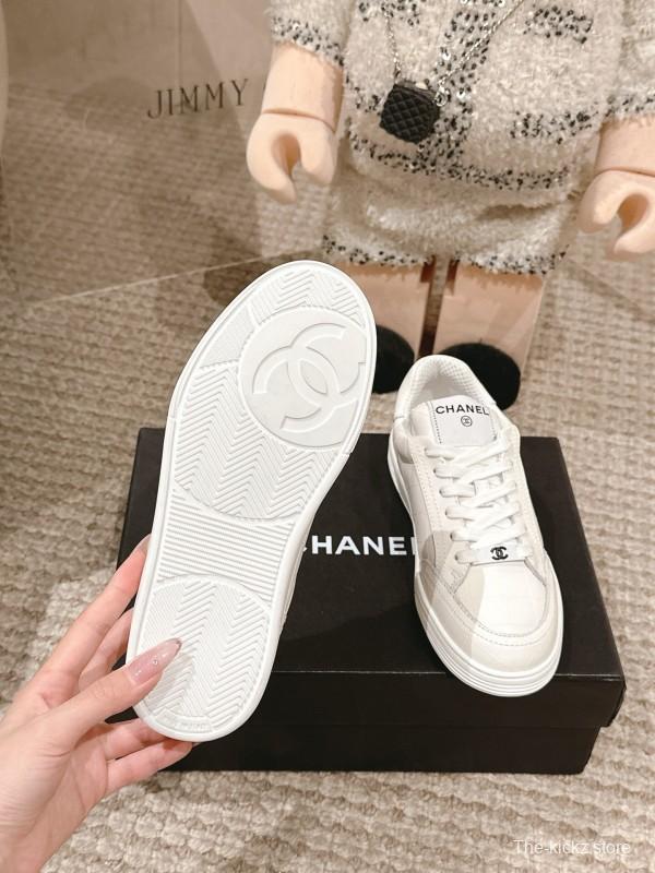 2025 Women Chanel White Leather Sneakers