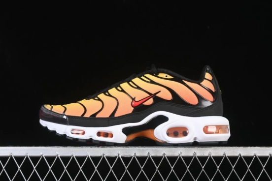 Nike Air Max Plus Retro Running Shoes with Air Cushion Technology - HF0552-001
