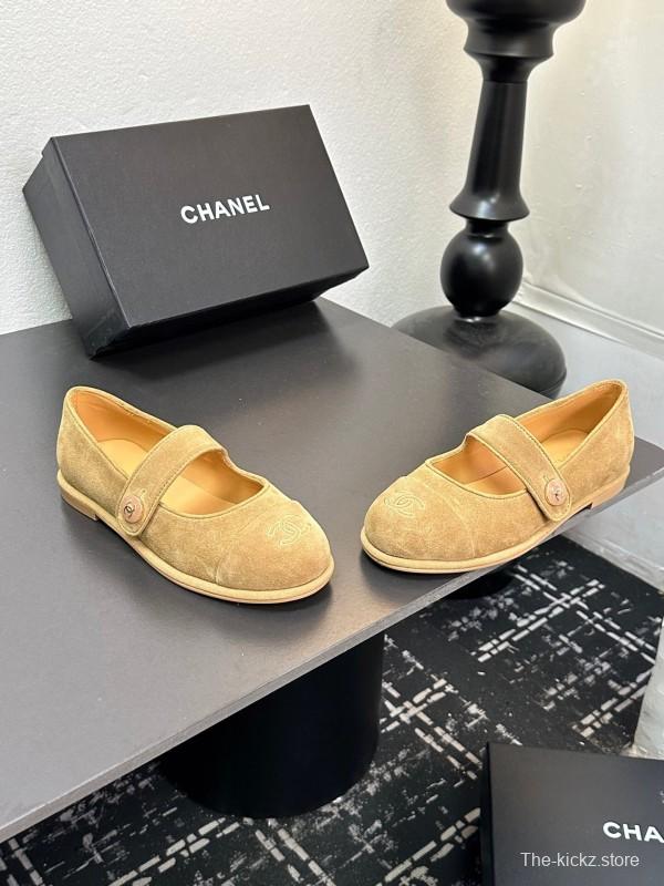 Chanel Quilted Flats Slip-On Mules - KFY00280