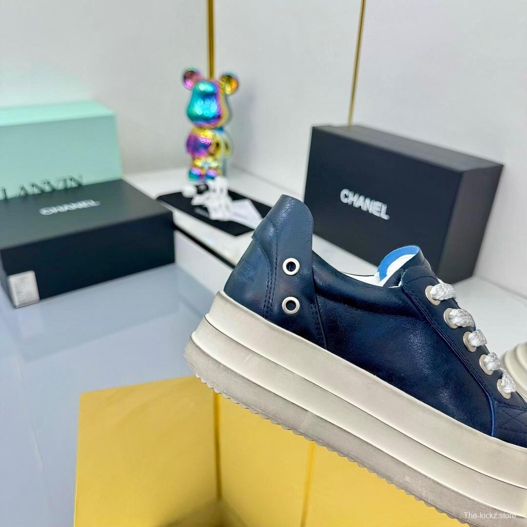 Chanel 2025 SS Classic Panda Dirty Sneakers Bread Shoes - LY00330