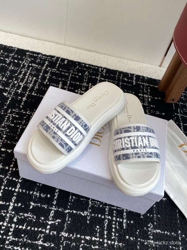 Dior Spring Summer 2025 Latest Ultra-Light Foam Sole Beach Sandals - KFY00260